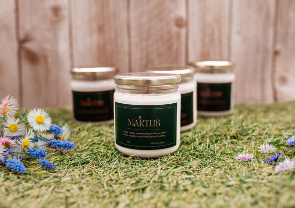 Ilumina tu espacio con nuestras velas naturales "Maktub"